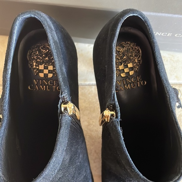 Vince Camuto Black Booties - Picture 6 of 8